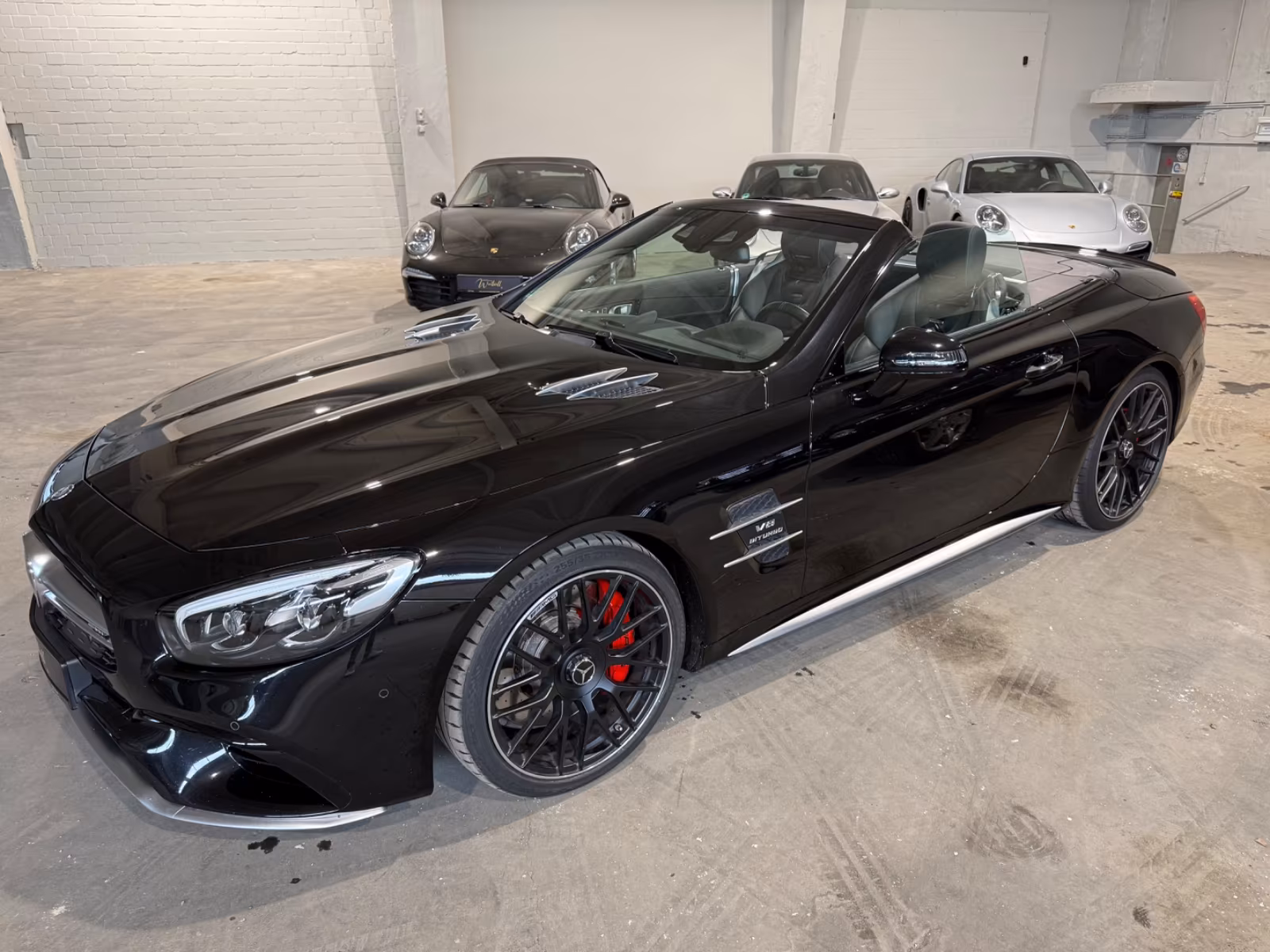 Mercedes-Benz SL 63 AMG. 2Hand,Magic Sky,Airscarf,etc.