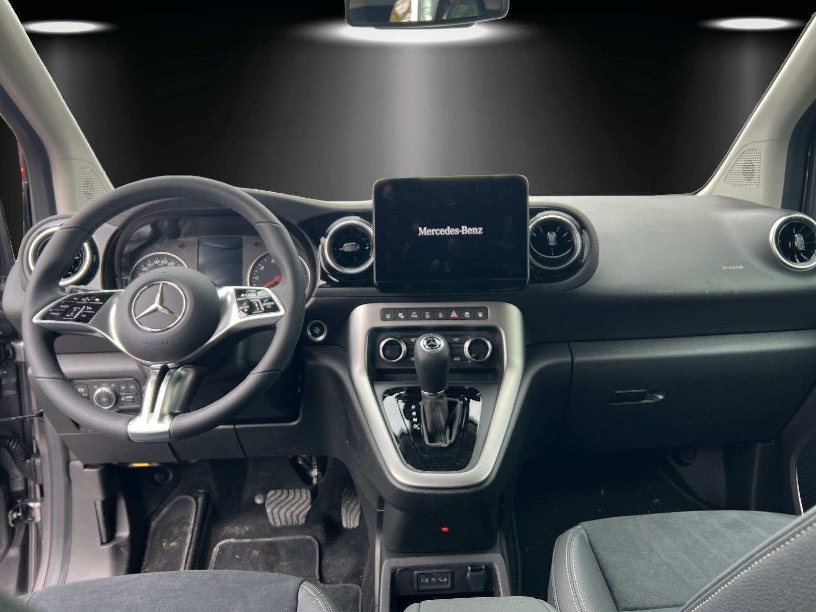 Fahrzeugabbildung Mercedes-Benz T 180 Progressive EDITION AHK LED ChromPaket