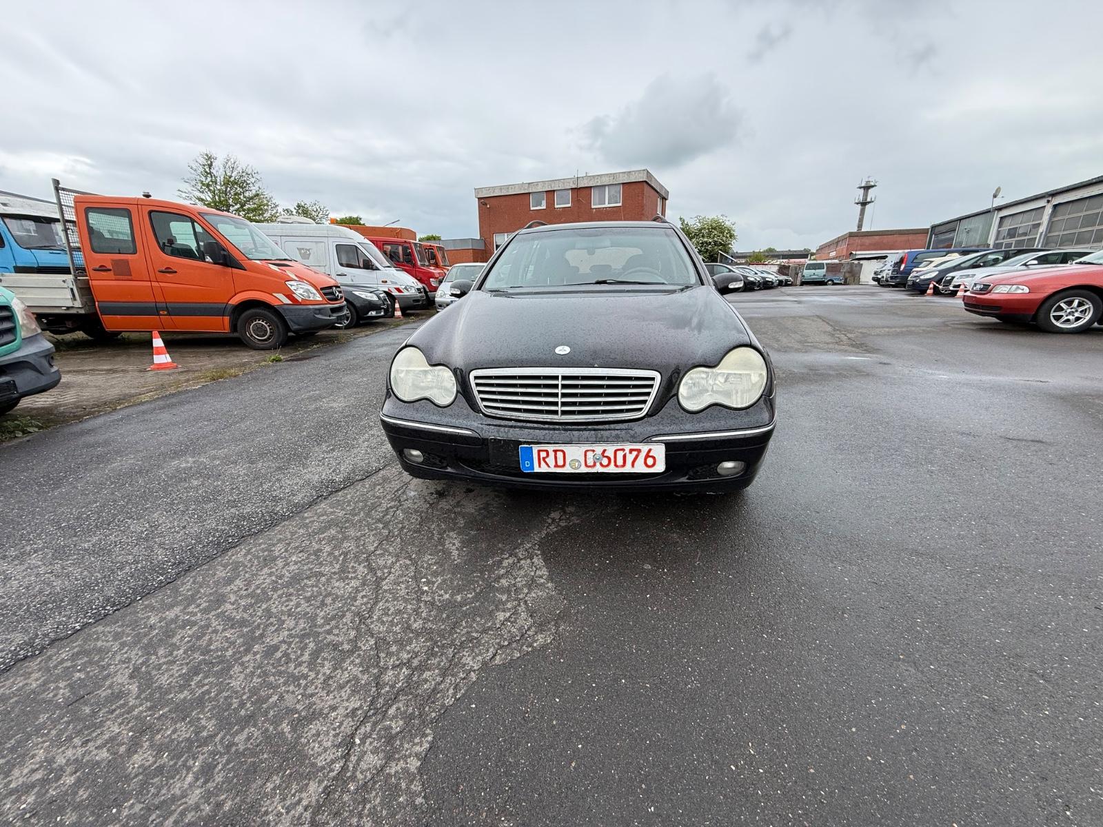 Mercedes-Benz C 200 CDI T ELEGANCE(Hu-Au.04.27)