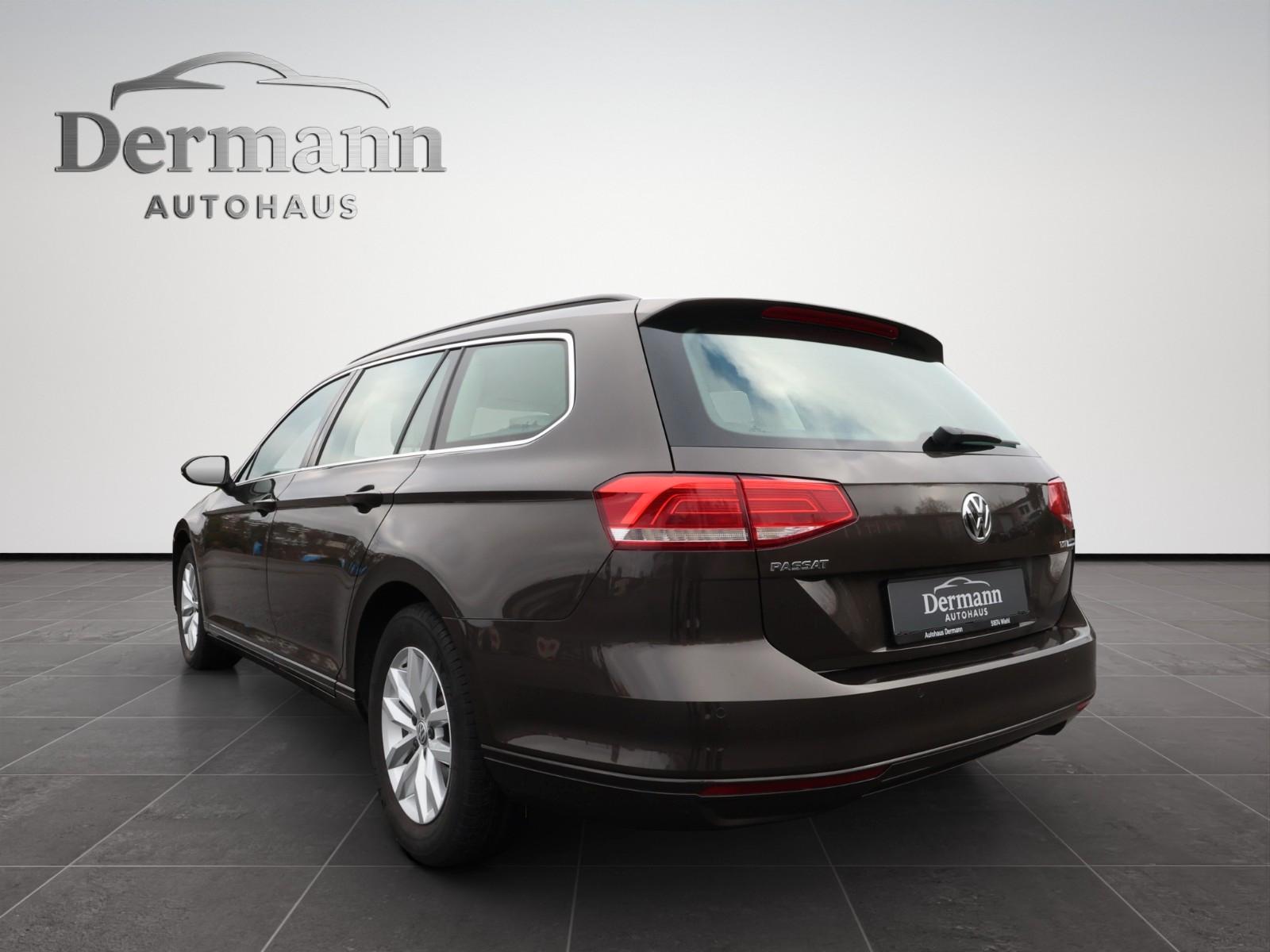 Volkswagen Passat Variant Comfortline*PDC*ACC*1.HAND*SITZH.