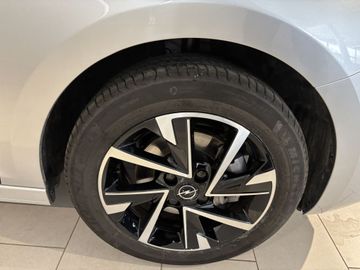 Fotografie 4 des Opel Corsa 1.2 Direct Injection Turbo GS