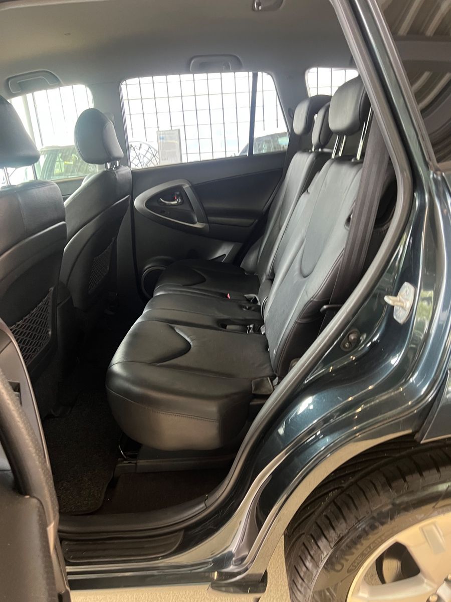 Fahrzeugabbildung Toyota RAV 4 RAV4 Executive 4X4 *VOLLAUSSTATTUNG*