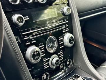 2015 Aston Martin V12 VANTAGE 缩略图 16