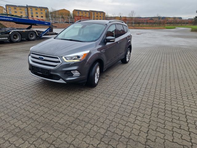 Ford Kuga Titanium READY EXPORT