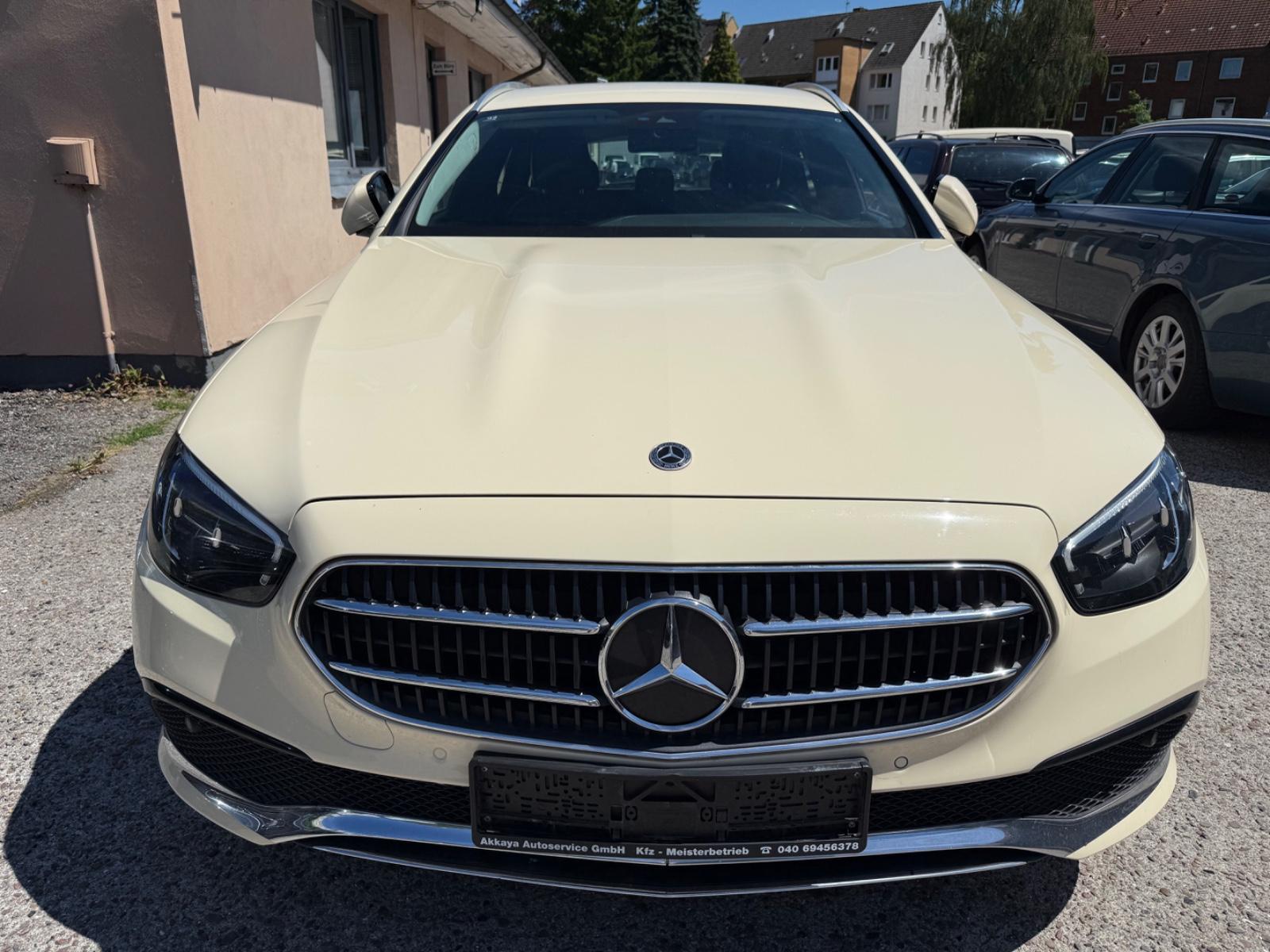 Mercedes-Benz E 220 d T Autom.