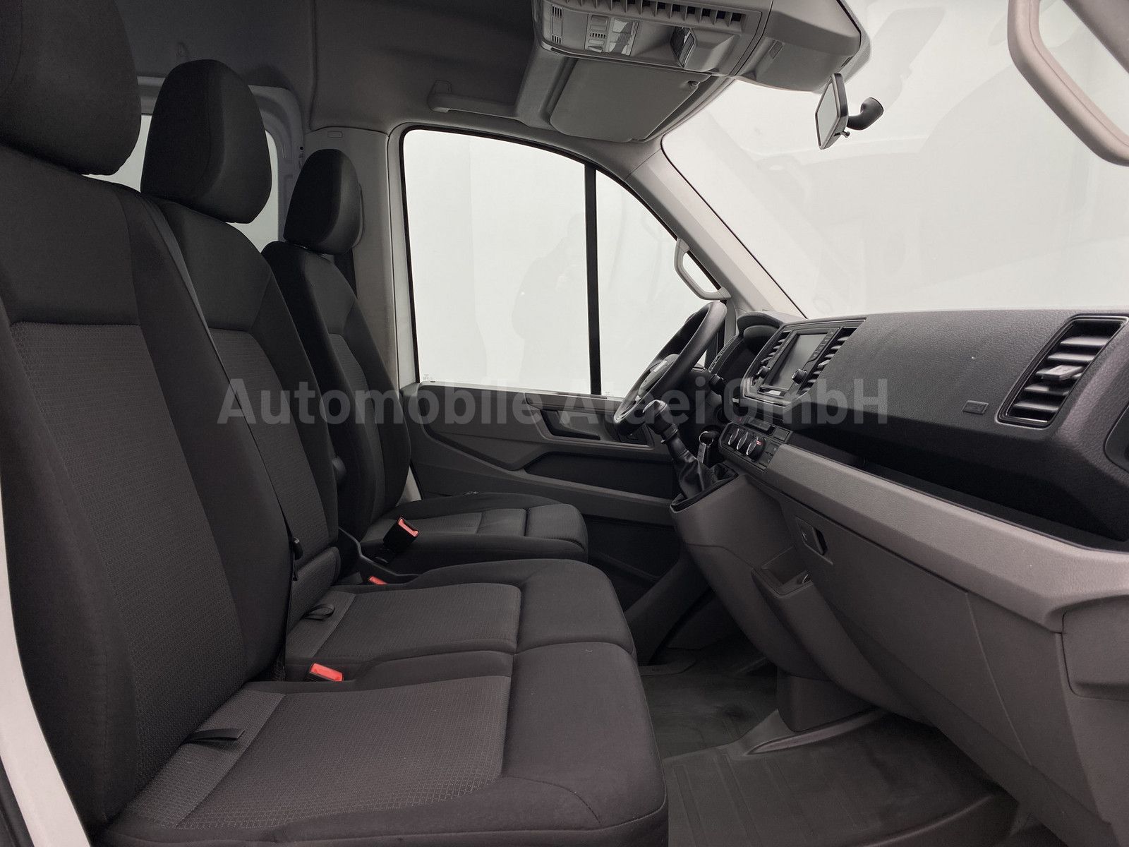 Fahrzeugabbildung MAN TGE 3.140 Kombi *ROLLSTUHL-LIFT* 6-SITZE 7785