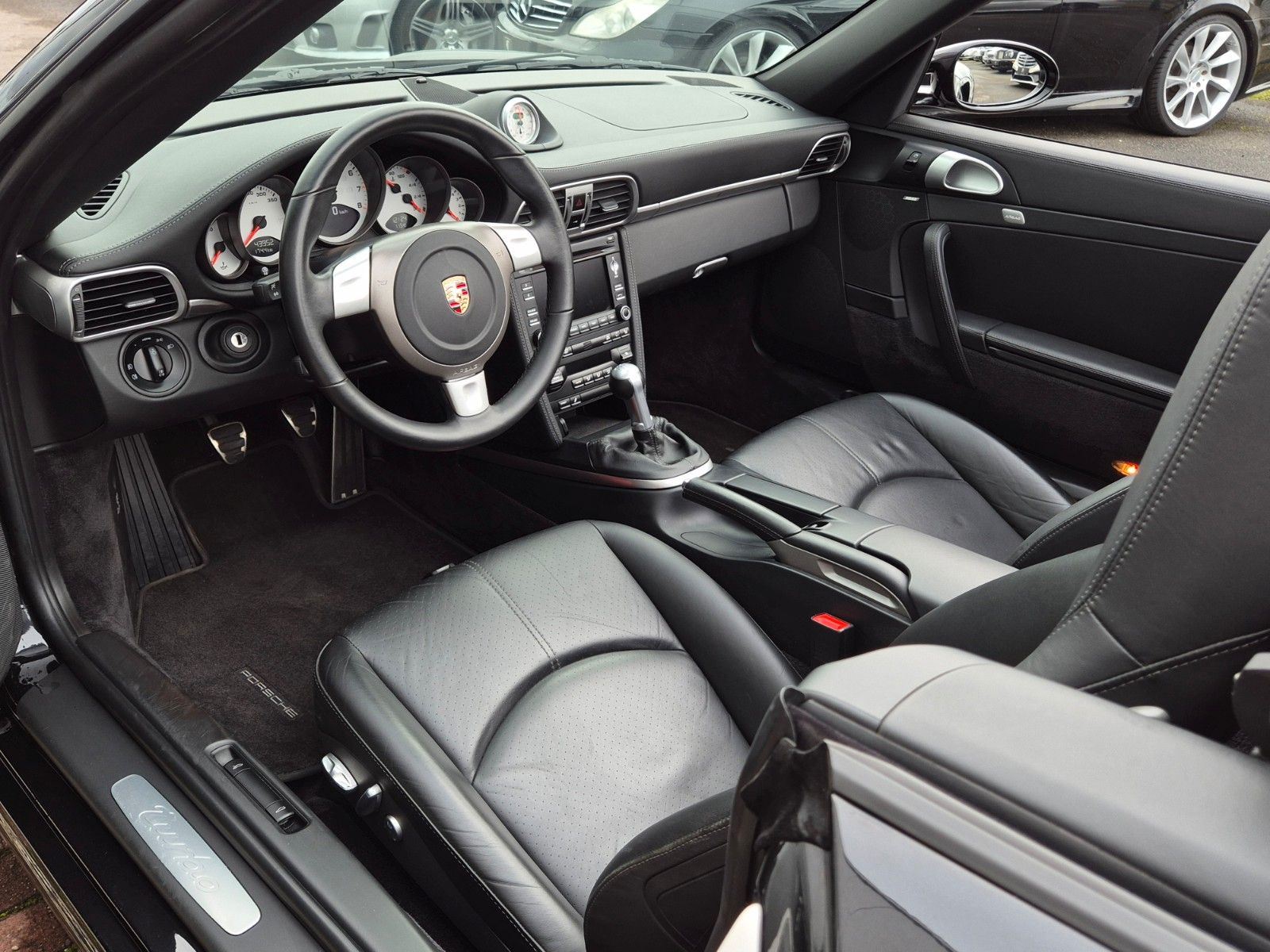 Fahrzeugabbildung Porsche 997 Turbo Cabrio/Dt./1A Historie/Schalter/Chrono