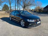 Volkswagen Jetta GLI 2.0 - mit Benzin-Antrieb: Limousine, Gli