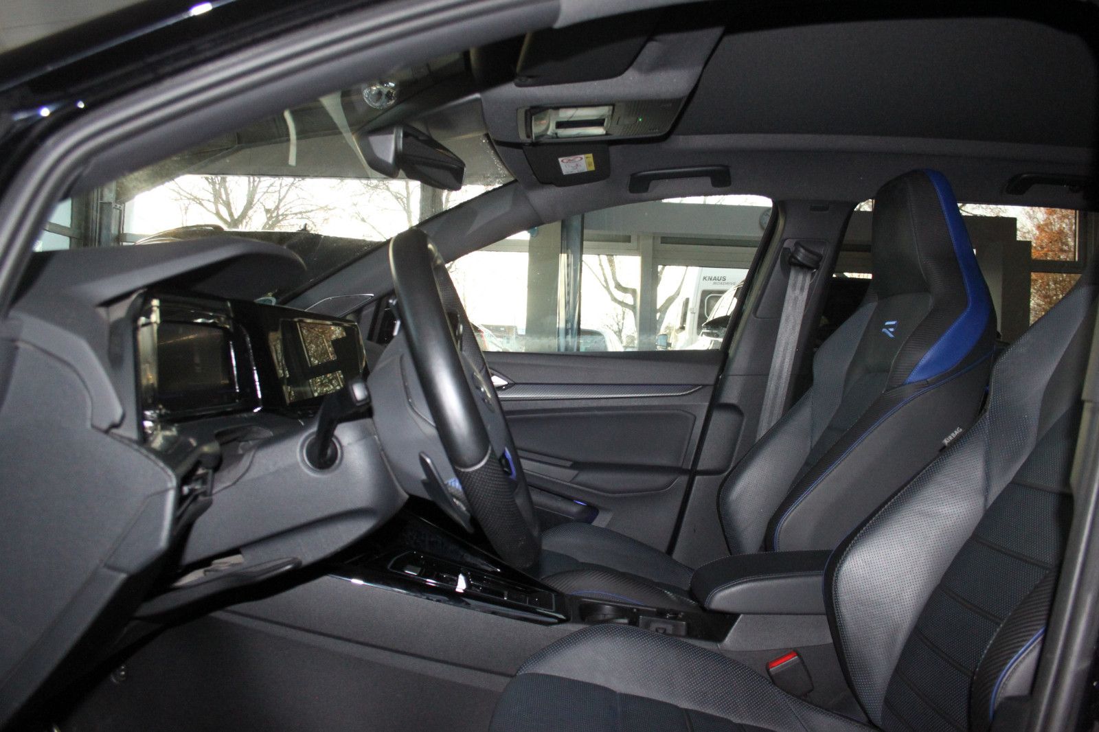 Volkswagen Golf VIII Variant R DSG PANO LEDER IQLED H&K BLC foto 4
