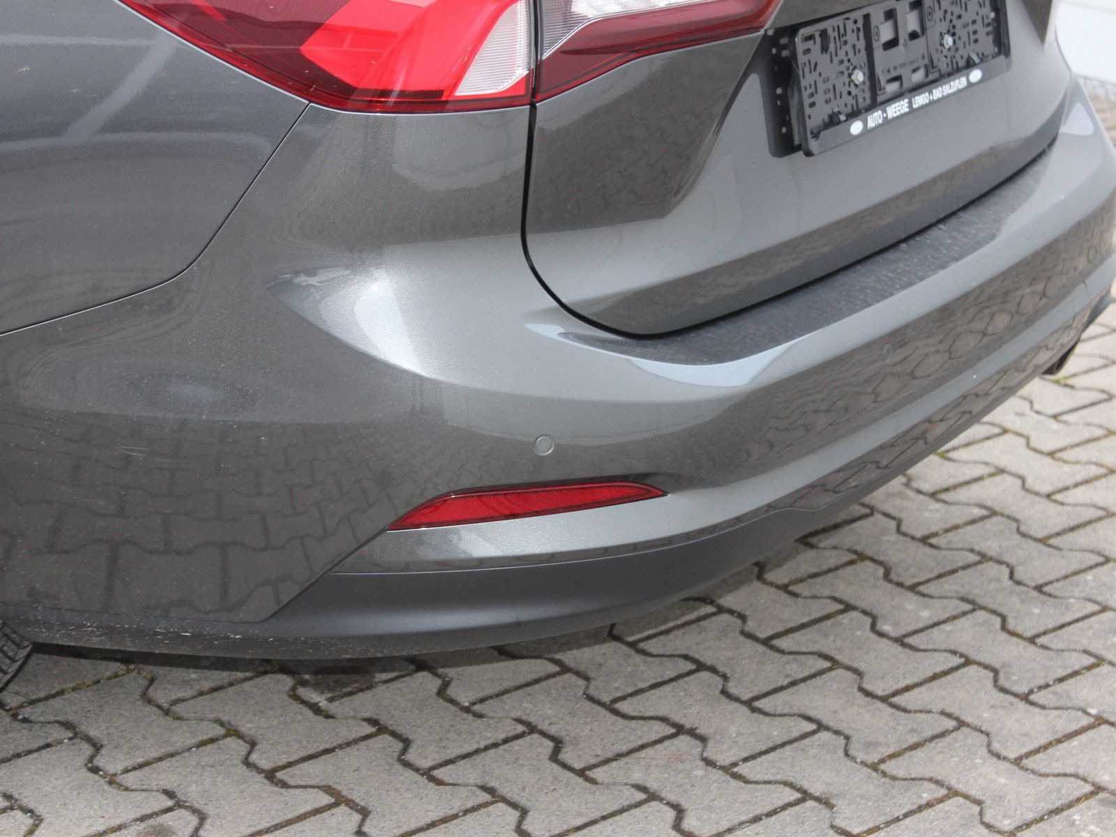 Fahrzeugabbildung Ford Focus Cool & Connect 1,5 EcoBlue