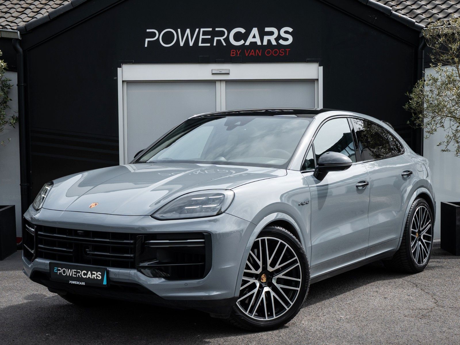 Porsche Cayenne Coupe Turbo E-Hybrid | Facelift