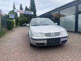 Volkswagen Bora Lim. Basis Klima - Volkswagen Bora in Essen
