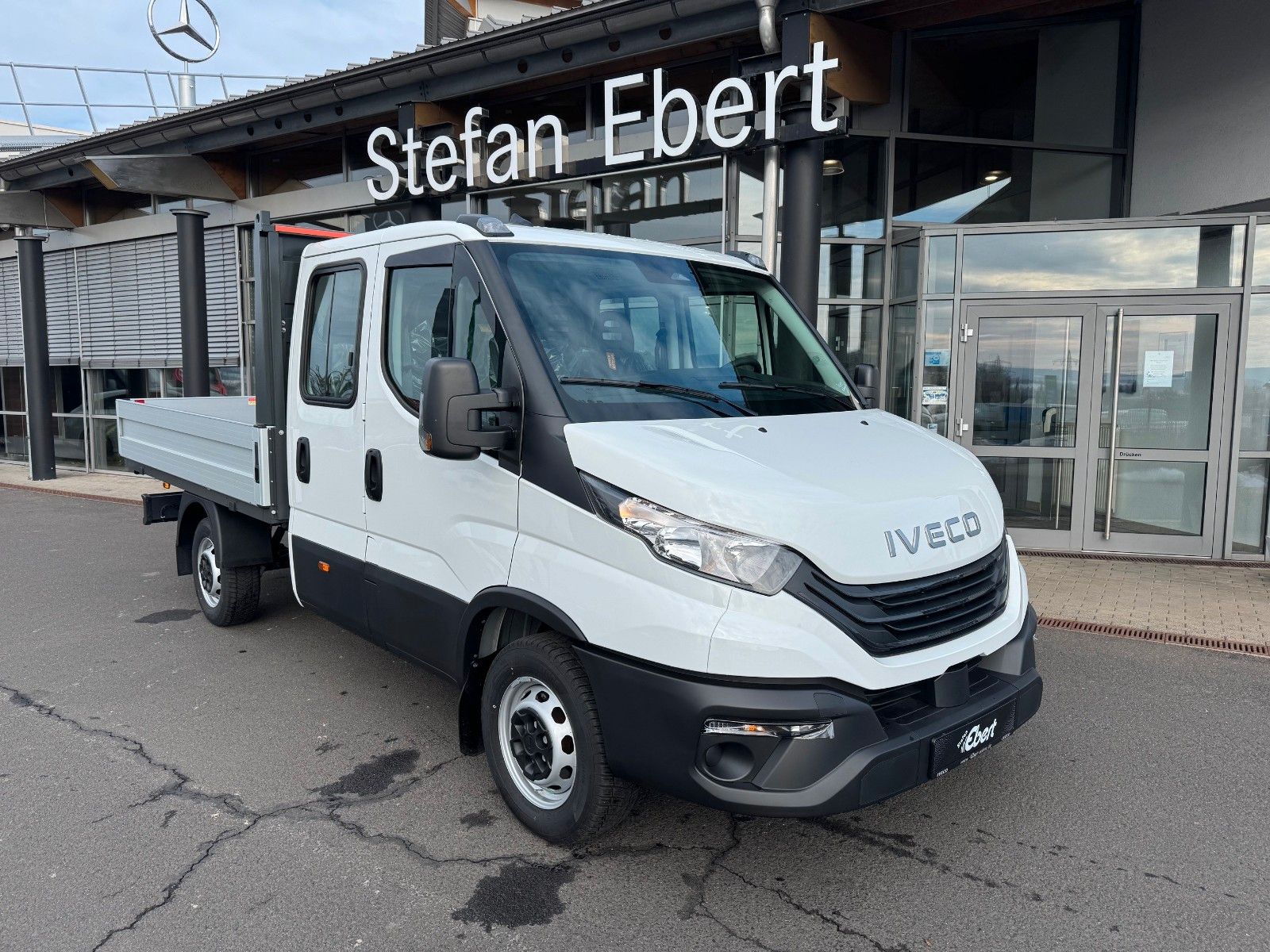 Fahrzeugabbildung Iveco Daily 35S14 *R3.450mm*AHK*Kamera*