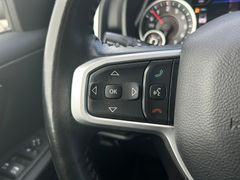 Fahrzeugabbildung Dodge RAM 1500 5,7L V8 Hemi 4x4 AHK Navi Leder Kamera