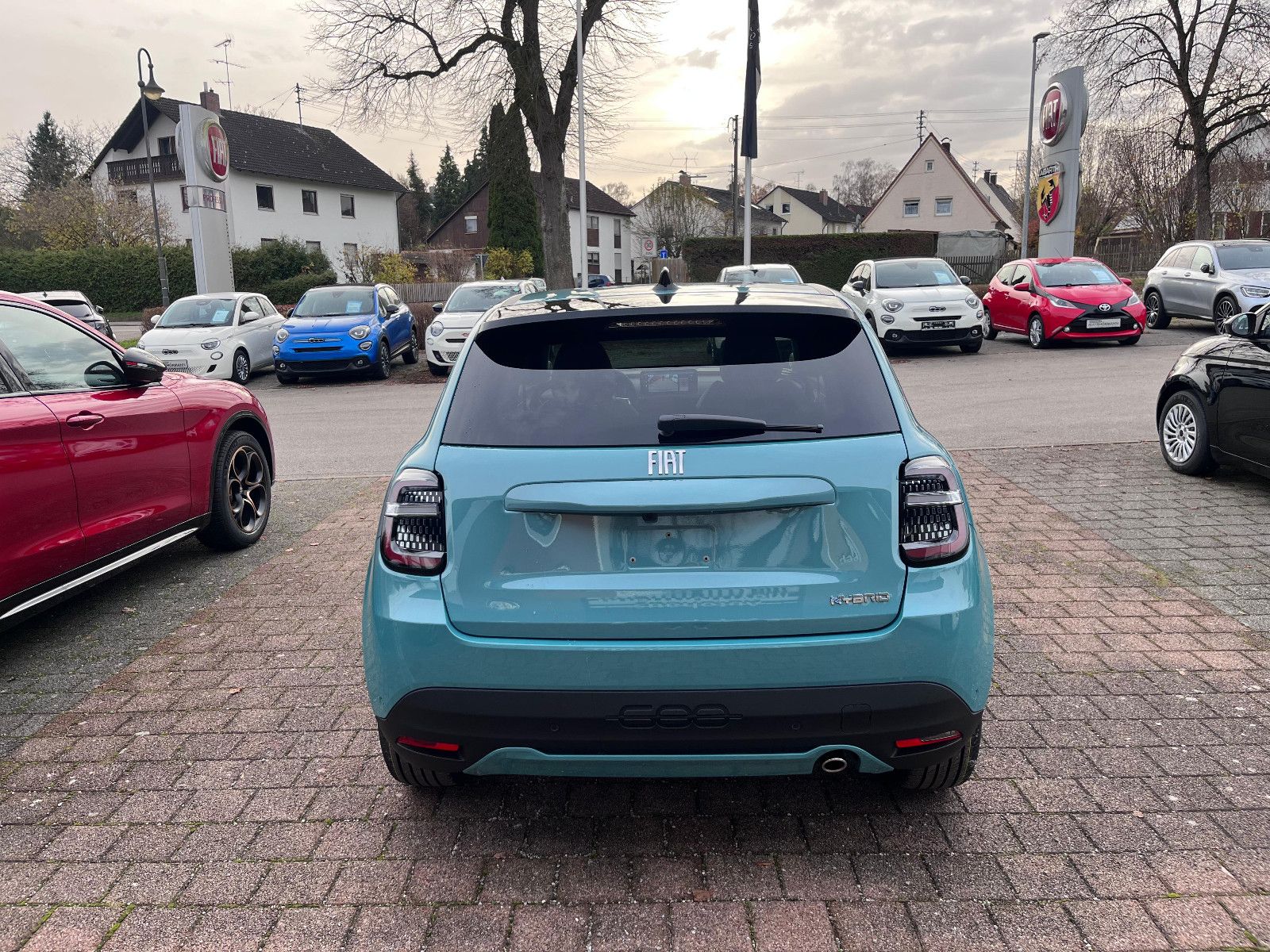 Fahrzeugabbildung Fiat 600 Hybrid La Prima