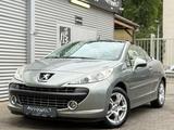 Peugeot 207 CC 1.6 Cabrio Platinum *1-HAND*LEDER*KLIMA* - Peugeot 207 mit Benzin-Antrieb: Cabrio, 1.6