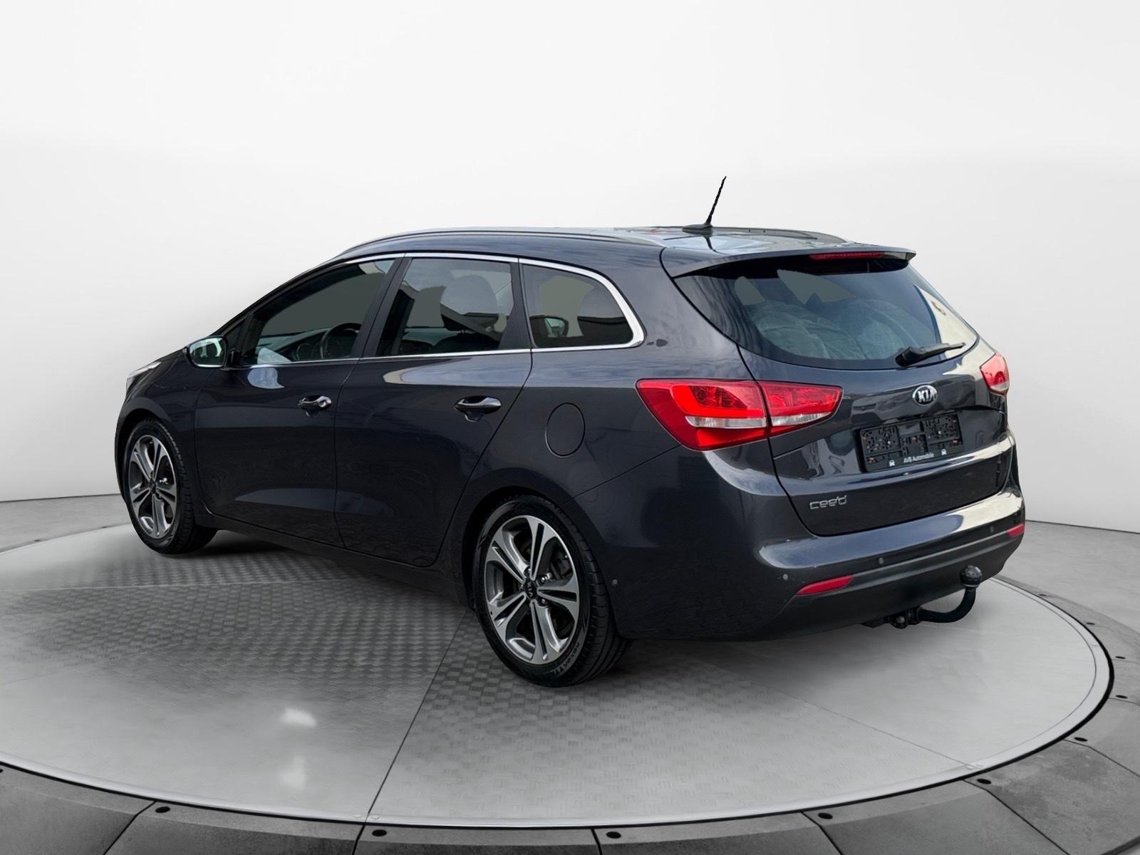 Kia cee'd 1.6 GDI Platinum Xenon Schiebed. Leder Kam