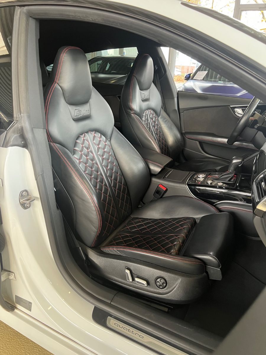 Fahrzeugabbildung Audi A7 Sportback 3.0TDI quattro competition RS-SITZE