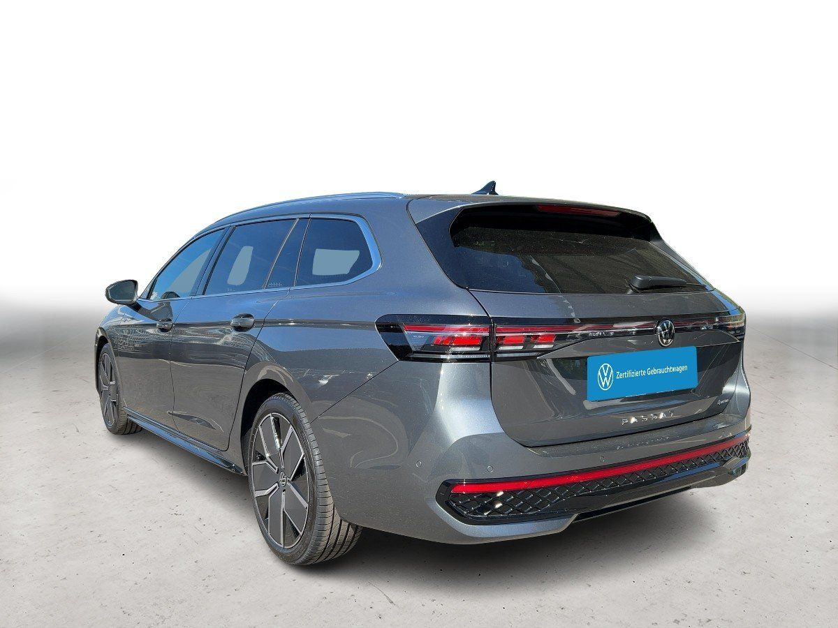 Volkswagen Passat R-Line 4M 2.0 TSI DSG AHK ACC NAV PANO 36 foto 5