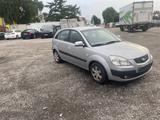 Kia Rio mit neu Tüv - gebrauchte Kia Rio aus dem Jahr 2006