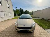 Ford Focus Schräghecklimousine - Ford Focus: Schrägheck