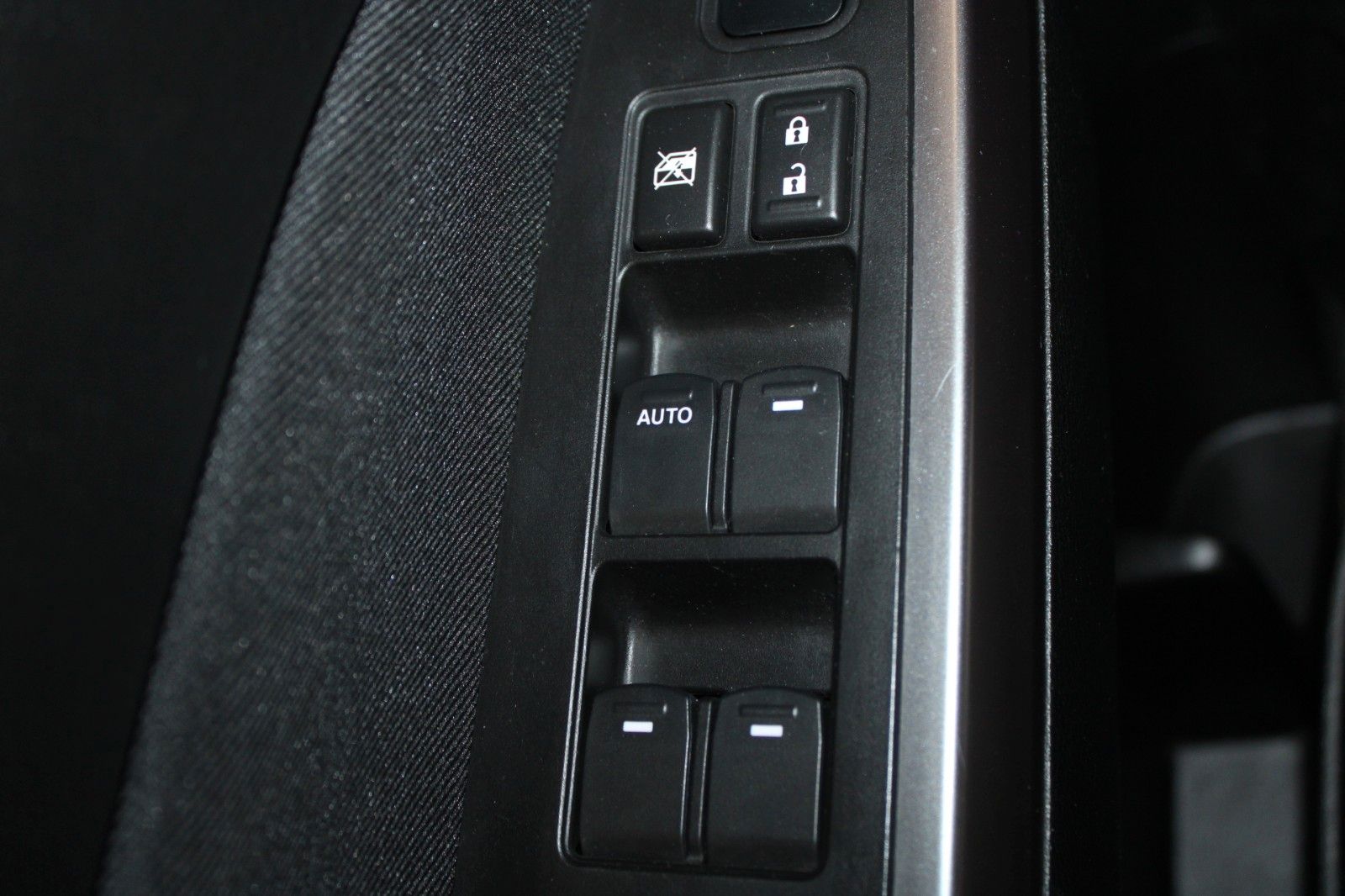 Fahrzeugabbildung Suzuki Vitara 1.4 Hybrid Comfort LED ACC SHZ PDC uvm.