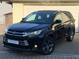 Toyota Highlander 3.5 Benz.-Hybrid/7-Sitzer/PANO/4x4 - Toyota Highlander SUV