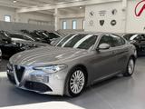 Alfa Romeo Giulia 2.2 Turbodiesel 150 CV - Alfa Romeo Giulia: Gelb