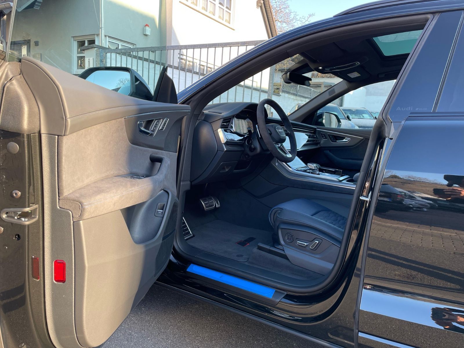 Fahrzeugabbildung Audi RSQ8 Performance Facelift |Keramik|305|Designpak