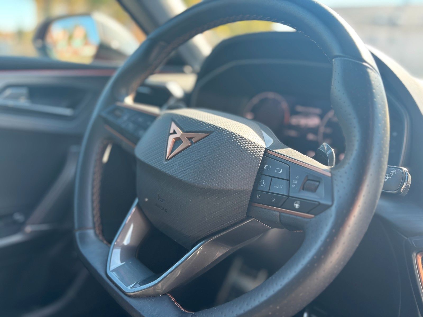 Fahrzeugabbildung CUPRA Leon Sportstourer VZ e-Hybrid