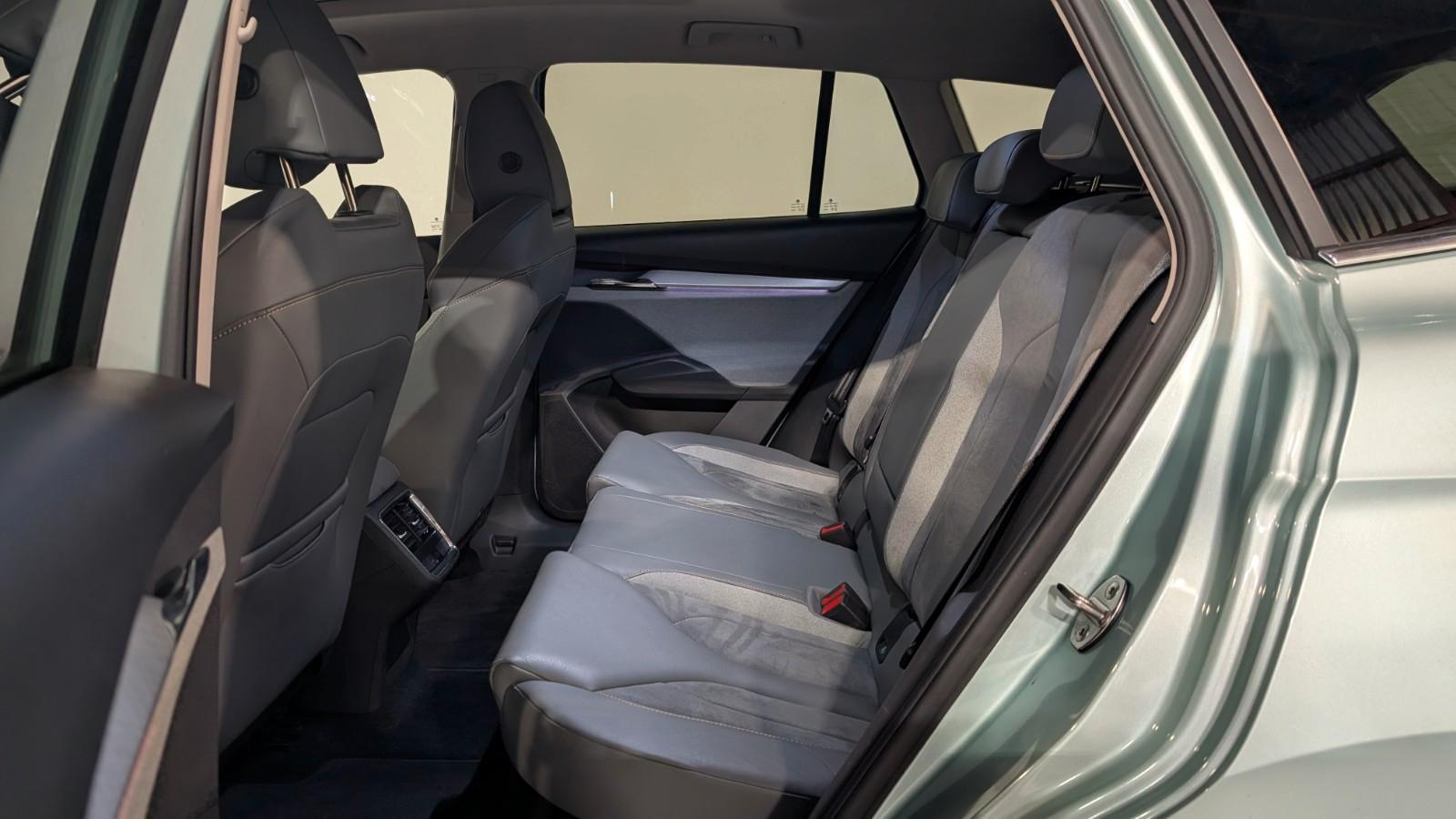 Skoda Enyaq 80 Lounge ACC*HUD*KAM*PANO*MEMO*W-PUMPE