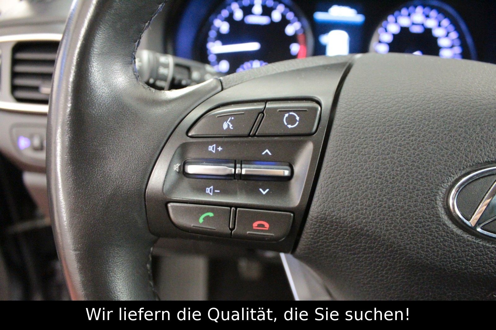 Fahrzeugabbildung Hyundai i30 1.4 T-GDI Premium*Winterpaket*