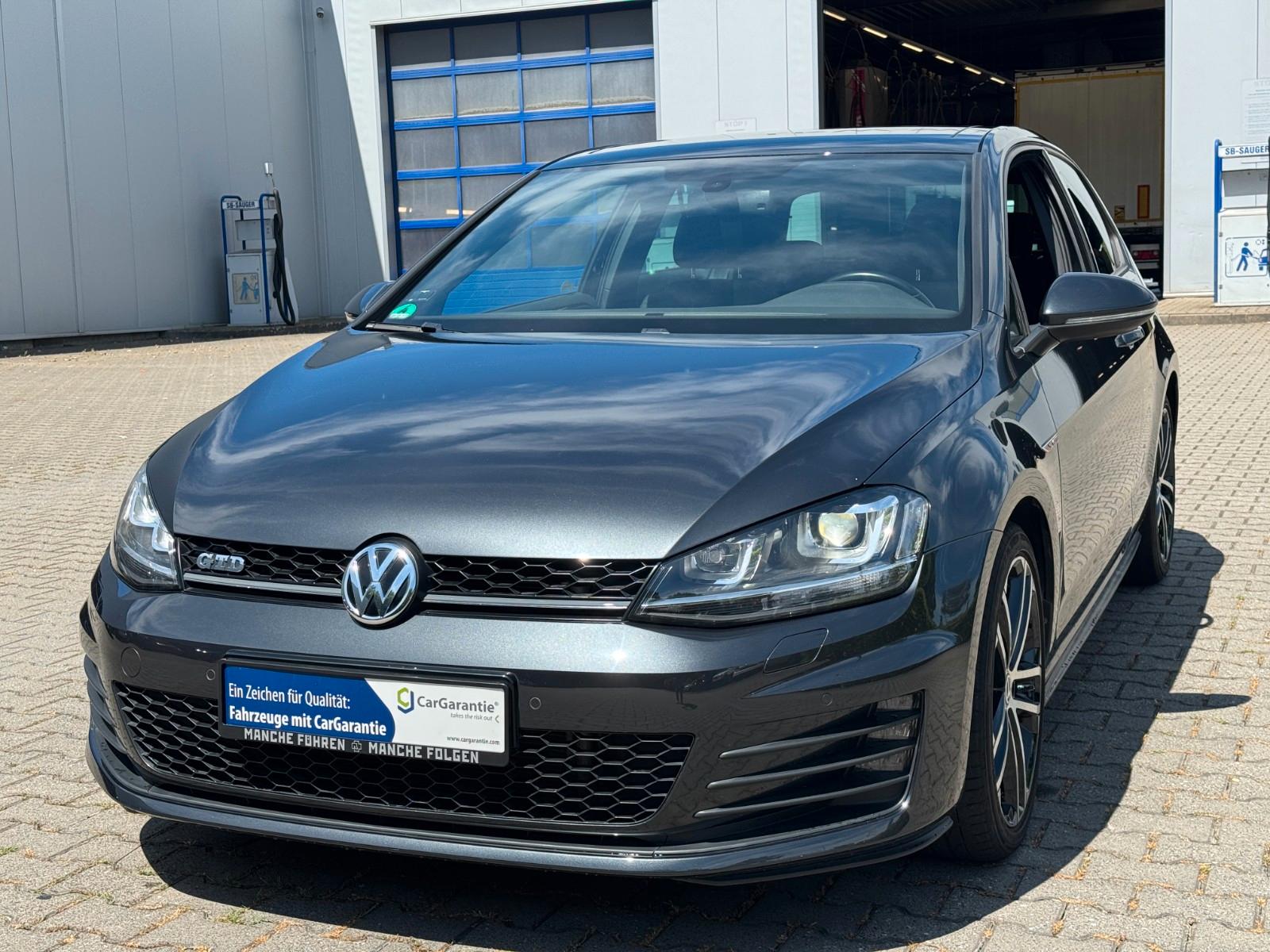 Volkswagen Golf VII Lim. GTD BMT Garantie *Pano *Sportpaket