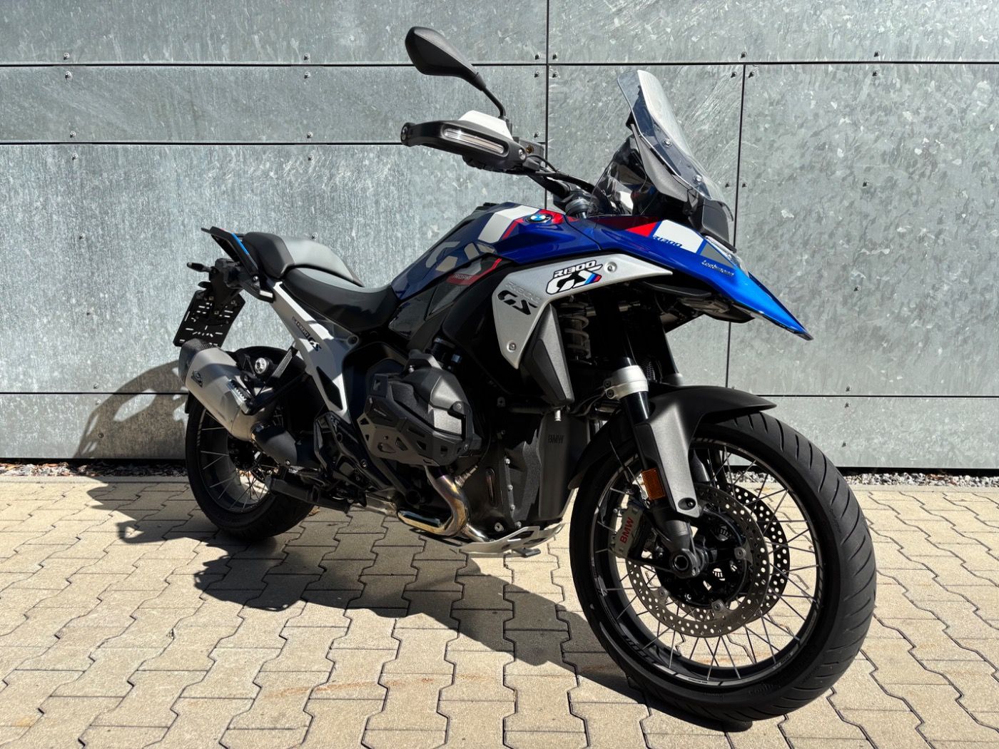 Fahrzeugabbildung BMW R 1300 GS Trophy 4 Pakete Fahrzeughöhenregelung