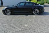 Porsche Taycan,schw/schw,20",luft,ACC,pano,perf batt,kam - Porsche Taycan in Köln