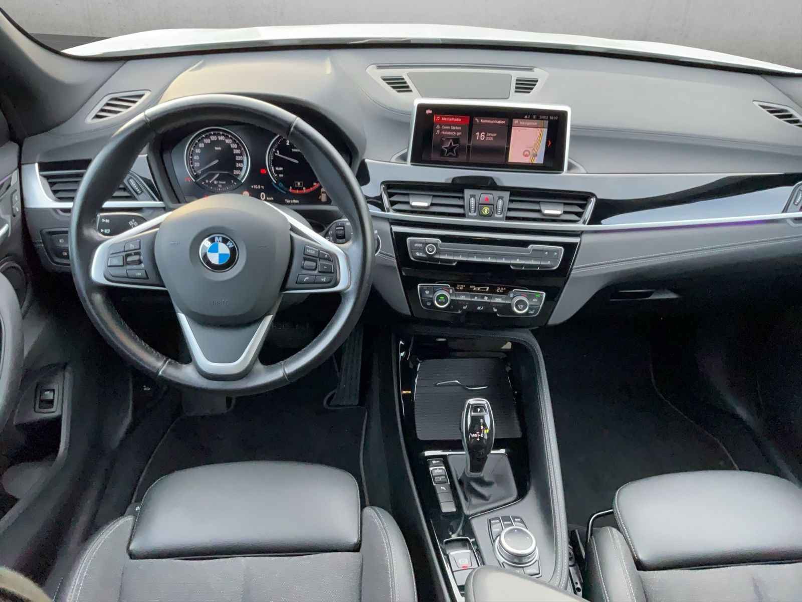 BMW X1 sDrive18d SPORT LINE AUTOMATIK NAVI AHK LED P foto 15