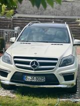 Mercedes-Benz GL 500 4MATIC -AMG OPTIK VOLLAUSSATTUNG  - Mercedes-Benz GL 500: AMG