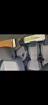 Volkswagen VW Touran 2.0 TDI 7-Sitzer Navi AHK TÜV Neu - mit Diesel-Antrieb: Beige, Van