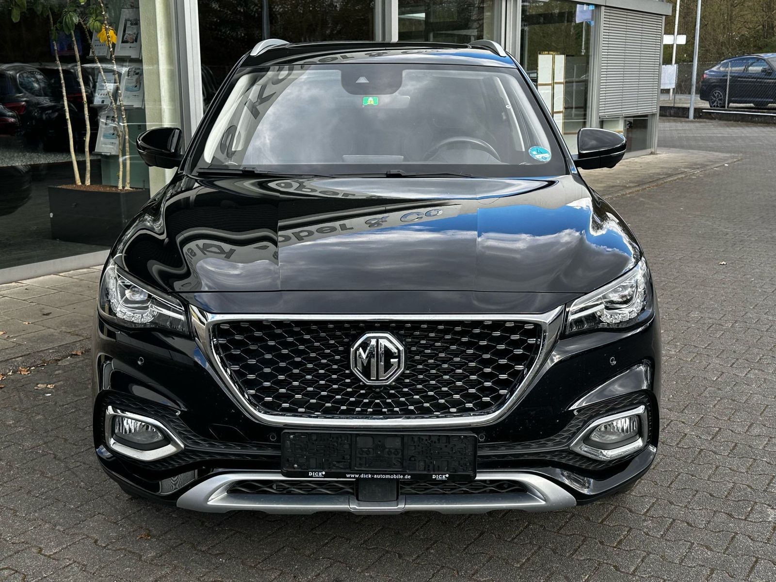 Fahrzeugabbildung MG EHS Luxury PANO+LEDER+NAVI+SHZ+KAMERA+ACC+360°+