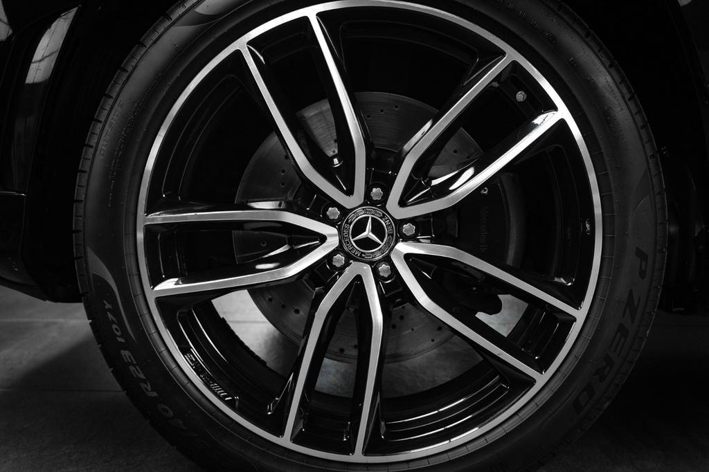 Mercedes-Benz GLS 580