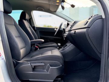 Volkswagen Golf - 11