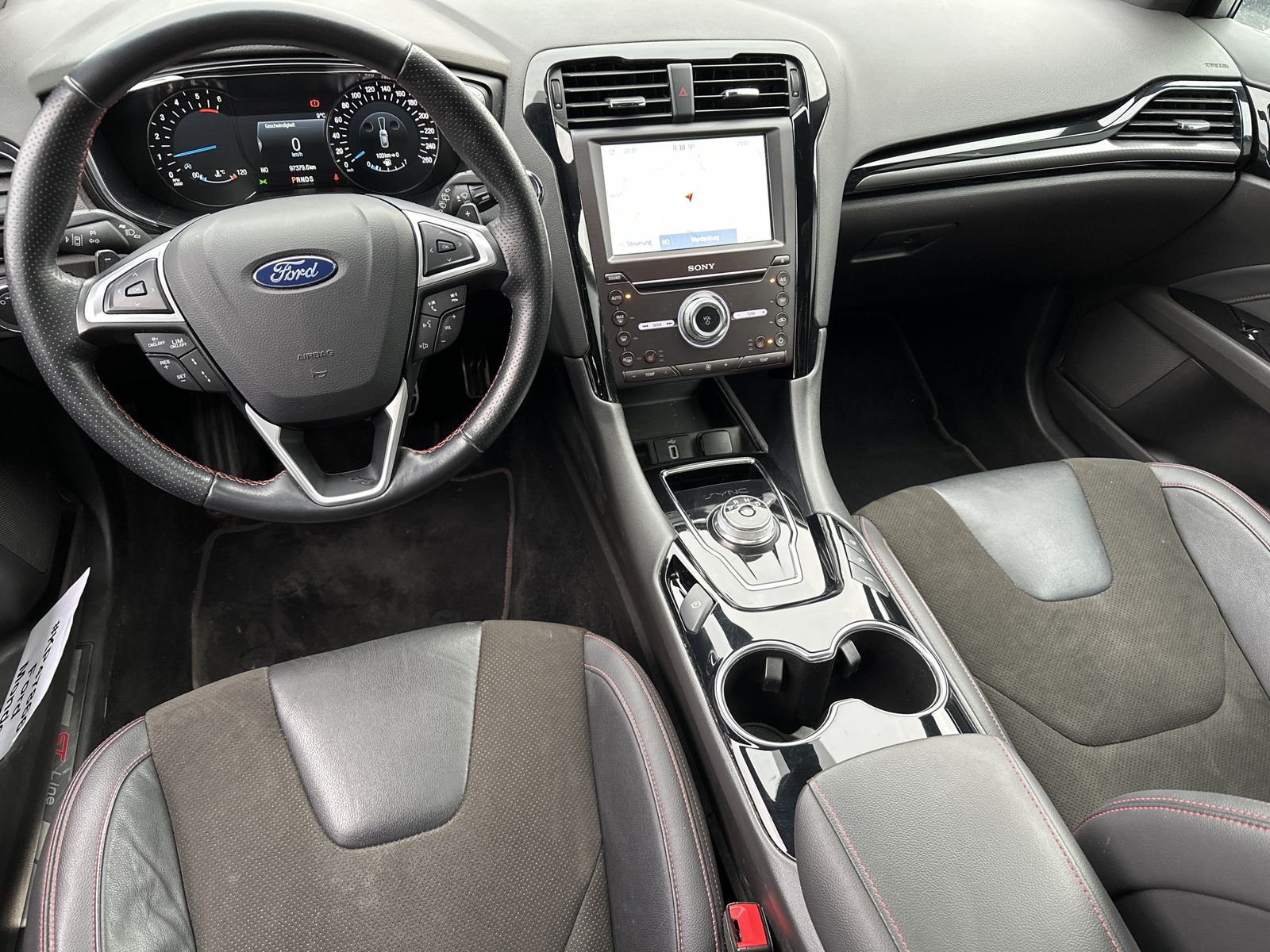 Fahrzeugabbildung Ford Mondeo Turnier 2.0 EB ST-Line NAV+LED+PANO+KAM