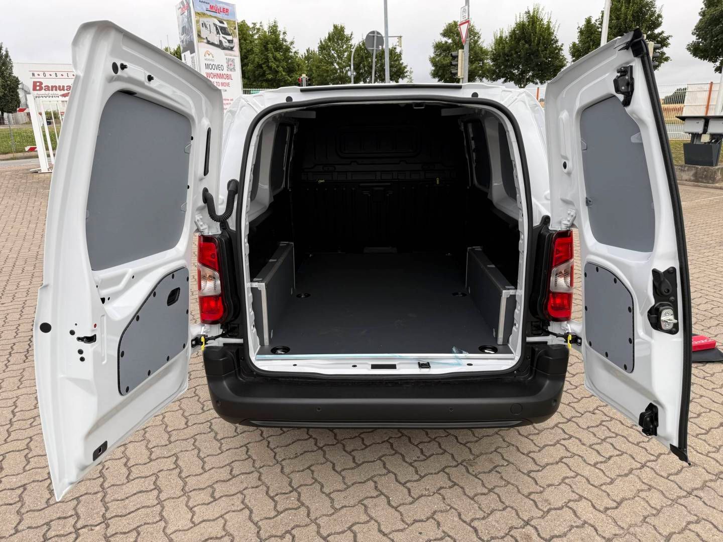 Fahrzeugabbildung Fiat Doblo XL ELEKTRO