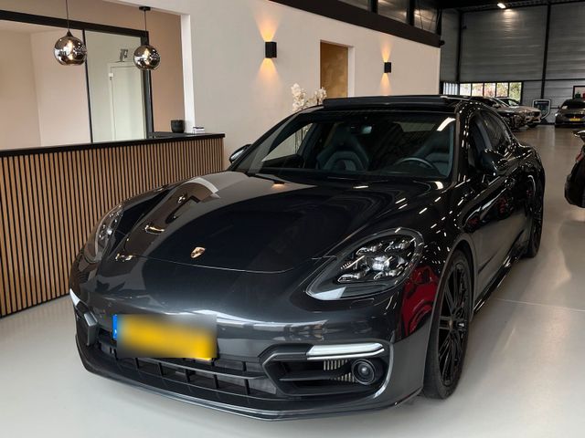 Porsche Panamera 4S / Sport Design / Alcan...