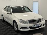 Mercedes-Benz C 180 CGI BlueEff. Aut. Elegance Sitzheizung PDC - Mercedes-Benz 180e
