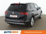 Volkswagen Tiguan 2.0 TDI Highline 4Motion BM Aut.*NAVI*LED - VW Tiguan Gebrauchtwagen in Köln