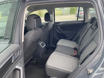 Volkswagen Tiguan - 10