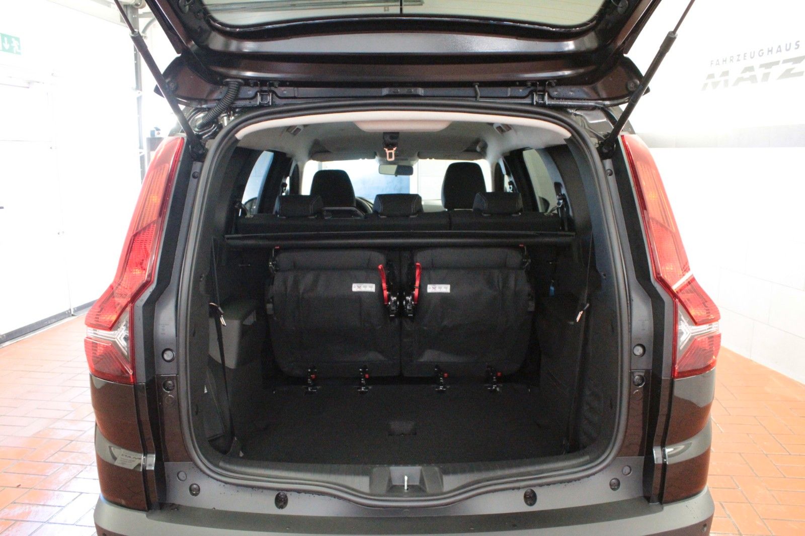 Fahrzeugabbildung Dacia Jogger Hybrid 140 Expression*7-Sitzer*