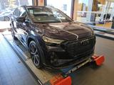 Audi Q4 e-tron S line*AHK*S-Sitze*Ambiente*20" - gebrauchte SUV & Geländewagen