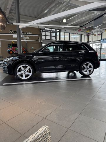 AUDI Audi Q5 schwarz